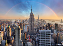 Fototapeta plátno 160 x 116, 113869179 - New York City skyline with urban skyscrapers and rainbow. - Panorama New Yorku s městskými mrakodrapy a duhou.