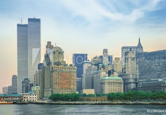 Fototapeta plátno 174 x 120, 123800643 - New York City skyline from New Jersey with World Trade Center featured as landmark of the Twin Towers. Lower Manhattan in NYC, United States. - Panoráma New Yorku z New Jersey se Světovým obchodním centrem představovaným jako orientační bod Twin Towers. Dolní Manhattan v New Yorku, Spojené státy americké.