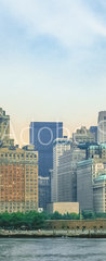 Samolepka na dvee flie 90 x 220, 123800643 - New York City skyline from New Jersey with World Trade Center featured as landmark of the Twin Towers. Lower Manhattan in NYC, United States. - Panorma New Yorku z New Jersey se Svtovm obchodnm centrem pedstavovanm jako orientan bod Twin Towers. Doln Manhattan v New Yorku, Spojen stty americk.