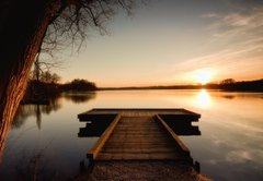 Fototapeta vliesov 145 x 100, 13378317 - The bridge to the lake under the sunset