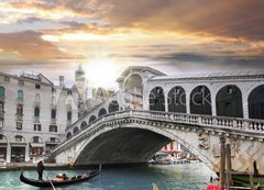 Samolepka flie 200 x 144, 136009860 - Venice, Rialto bridge and with gondola on Grand Canal, Italy