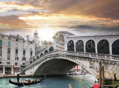 Samolepka flie 270 x 200, 136009860 - Venice, Rialto bridge and with gondola on Grand Canal, Italy