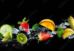 Fototapeta vliesov 145 x 100, 145460098 - Fruits with water splash