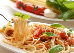 Fototapeta200 x 144  Fork with pasta and basil, 200 x 144 cm