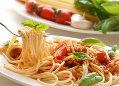 Fototapeta240 x 174  Fork with pasta and basil, 240 x 174 cm