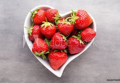 Fototapeta pltno 174 x 120, 163070845 - Strawberry.