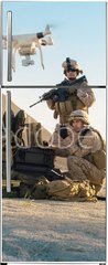 Samolepka na lednici fólie 80 x 200, 164038449 - Soldiers are Using Drone for Scouting During Military Operation in the Desert. - Vojáci používají dron ke skautingu během vojenské operace v poušti.