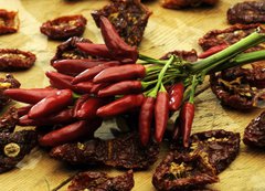 Samolepka fólie 200 x 144, 16746914 - Pomodori secchi e peperoncini rossi - Pomodori secchi a peperoncini rossi