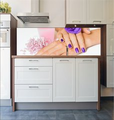 Fototapeta do kuchyn flie 180 x 60  Hands with purple manicure and flower, pink candle and beads, 180 x 60 cm
