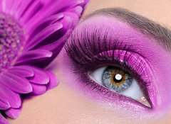 Fototapeta100 x 73  Purple eye make up with gerber flower, 100 x 73 cm