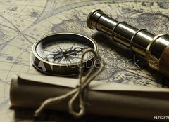 Fototapeta240 x 174  Retro compass with old map and spyglass, 240 x 174 cm