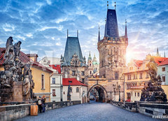 Fototapeta vliesov 200 x 144, 189190275 - Sunrise on Charles bridge in Prague Czech Republic picturesque - Vchod slunce na Karlov most v Praze, esk republika, malebn