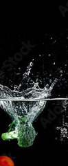 Samolepka na dveře fólie 90 x 220, 193446004 - group of vegetables in water splash - skupina zeleniny v stříkající vodě