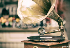 Fototapeta vliesov 145 x 100, 195074759 - Retro old gramophone radio. Vintage style toned photo