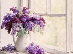Fototapeta pltno 330 x 244, 200078828 - lilac in jug on old windowsill background