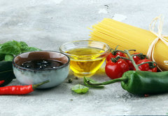 Fototapeta papr 184 x 128, 205580599 - Italian food background with different types of pasta, health or vegetarian concept.