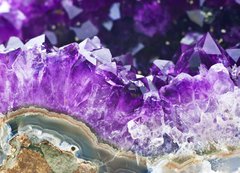 Samolepka flie 200 x 144  Amethyst druse over agate rock, 200 x 144 cm