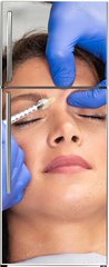 Samolepka na lednici flie 80 x 200  Close up of beautician experts hands injecting botox in female forehead., 80 x 200 cm