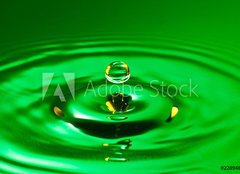 Fototapeta papr 254 x 184, 22894878 - tranquility conceptual. green droplet splash in a water