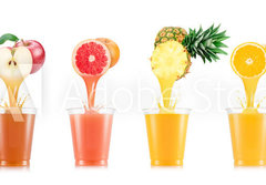 Fototapeta papr 184 x 128, 234500457 - Six tastes of juice pouring in plastic cup from fruit isolated on white background - est chut vy v plastovm kelmku z ovoce izolovanch na blm pozad