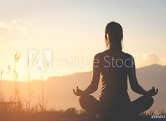 Samolepka flie 100 x 73, 245653305 - silhouette fitness girl practicing yoga on mountain - silueta fitness dvka cvi jgu na hoe
