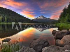 Fototapeta pltno 330 x 244, 24571203 - Sunset at Trillium Lake with Mount Hood