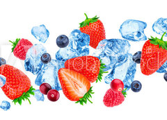 Samolepka flie 200 x 144, 260822852 - Flying pieces of crushed ice and wild berries isolated on white background with clipping path - Ltajc kousky drcenho ledu a lesnch plod izolovanch na blm pozad s oezovou cestou