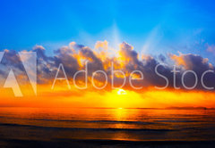 Fototapeta pltno 174 x 120, 299602179 - panorama of sunset with lighted clouds on the sea