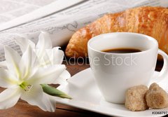 Fototapeta papr 184 x 128, 33687972 - Breakfast with newspaper, croissant and coffee