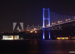 Fototapeta vliesov 100 x 73, 35603180 - The Bosporus Bridge with Beylerbeyi Palace, Istanbul.