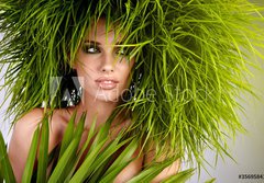 Fototapeta papr 184 x 128, 35695841 - Young  woman and abstract green hair - Mlad ena a abstraktn zelen vlasy