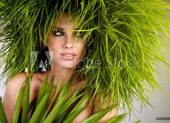 Samolepka flie 200 x 144, 35695841 - Young  woman and abstract green hair - Mlad ena a abstraktn zelen vlasy