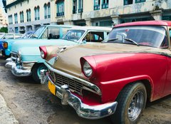 Fototapeta254 x 184  Havana, Cuba. Street scene with old cars., 254 x 184 cm