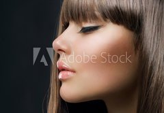 Fototapeta145 x 100  Brown Hair. Beautiful Woman with Healthy Long Hair, 145 x 100 cm