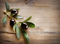 Fototapeta100 x 73  Olives on a Wood background, 100 x 73 cm