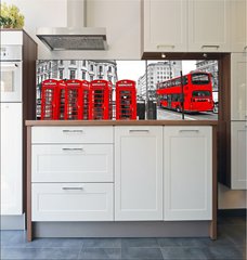 Fototapeta do kuchyn flie 180 x 60  Red telephone boxes and double decker bus, london, UK., 180 x 60 cm