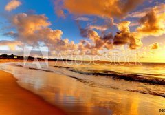 Fototapeta papr 184 x 128, 40275471 - beautiful sunset on the  beach - krsn zpad slunce na pli