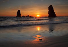 Fototapeta papr 184 x 128, 40900437 - cannon beach