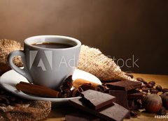 Fototapeta papr 254 x 184, 41590133 - coffee cup and beans, cinnamon sticks, nuts and chocolate - lek kvy a fazole, skoice, oechy a okoldy
