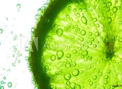 Fototapeta pltno 240 x 174, 42017906 - lime slice in water - vpnit pltek ve vod