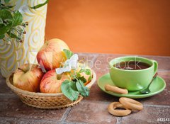 Fototapeta vliesov 100 x 73, 42143283 - Beautiful ripe apples and branches of a blossoming apple-tree in