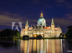 Fototapeta pltno 330 x 244, 42367432 - City Hall of Hannover, Germany by night