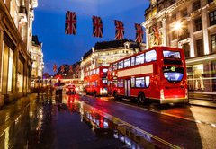 Fototapeta vliesov 145 x 100, 42491126 - Red Bus on the Rainy Street of London in the Night, United Kingd