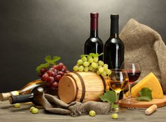 Fototapeta pltno 330 x 244, 42933709 - barrel, bottles and glasses of wine, cheese and ripe grapes