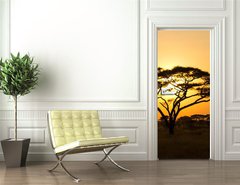 Samolepka na dvee flie 90 x 220, 45762183 - Rising Sun shinning through an Acacia Tree in Serengeti - Stoupajc slunce se proln stromem akcie v Serengeti