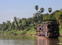 Fototapeta papr 160 x 116, 48006754 - Vieux bateau de bois sur les rives du Mkong
