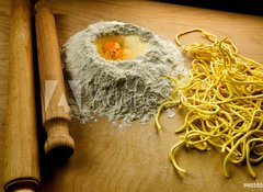 Fototapeta100 x 73  Italian fresh pasta: spaghetti alla chitarra, 100 x 73 cm