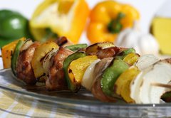 Samolepka flie 145 x 100  Grilled Chicken Kebabs, 145 x 100 cm