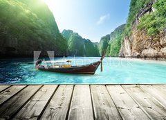 Samolepka flie 200 x 144, 53119100 - rock of Phi Phi island in Thailand and wooden platform - rock z ostrova Phi Phi v Thajsku a devn ploiny