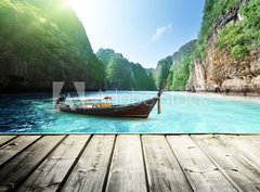 Fototapeta330 x 244  rock of Phi Phi island in Thailand and wooden platform, 330 x 244 cm